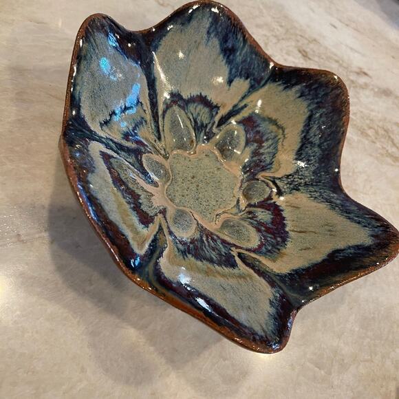 Studio Pottery dish blue flower shaped stunning!  Signed - Picture 1 of 11